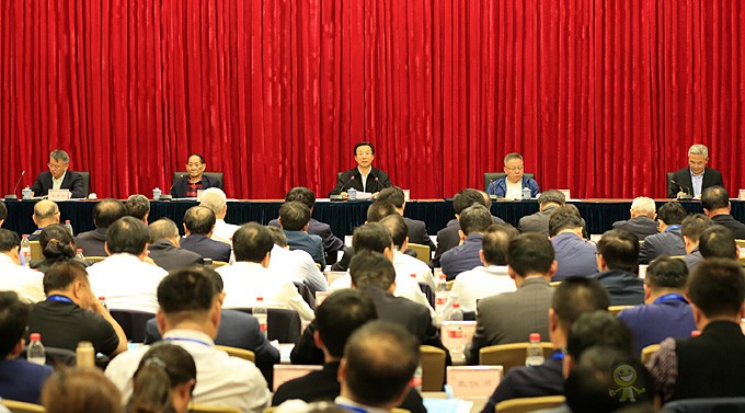 全國現(xiàn)代種業(yè)發(fā)展暨南繁硅谷建設工作會議強調 打造南繁硅谷 建設種業(yè)強國 為農業(yè)農村現(xiàn)代化提供有力支撐
