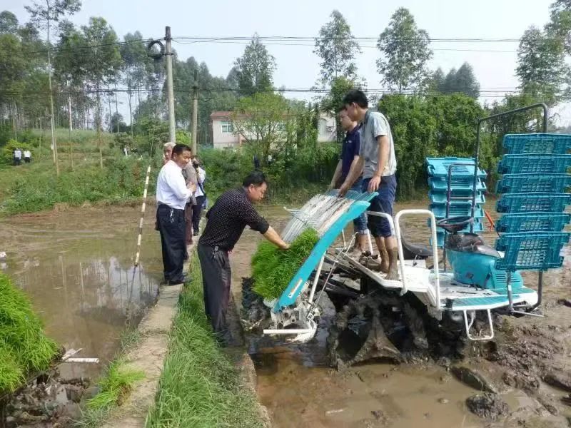 揭曉 | 來一睹“凱斯紐荷蘭杯”2022年農(nóng)機(jī)行業(yè)10大超級新農(nóng)人風(fēng)采